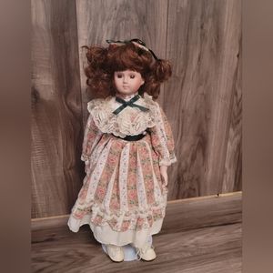 🌷SOLD🌷Porcelain Doll